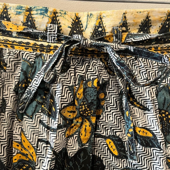 Ulla Johnson Rowan Short in Portofino, Size 2 - Picture 4 of 6